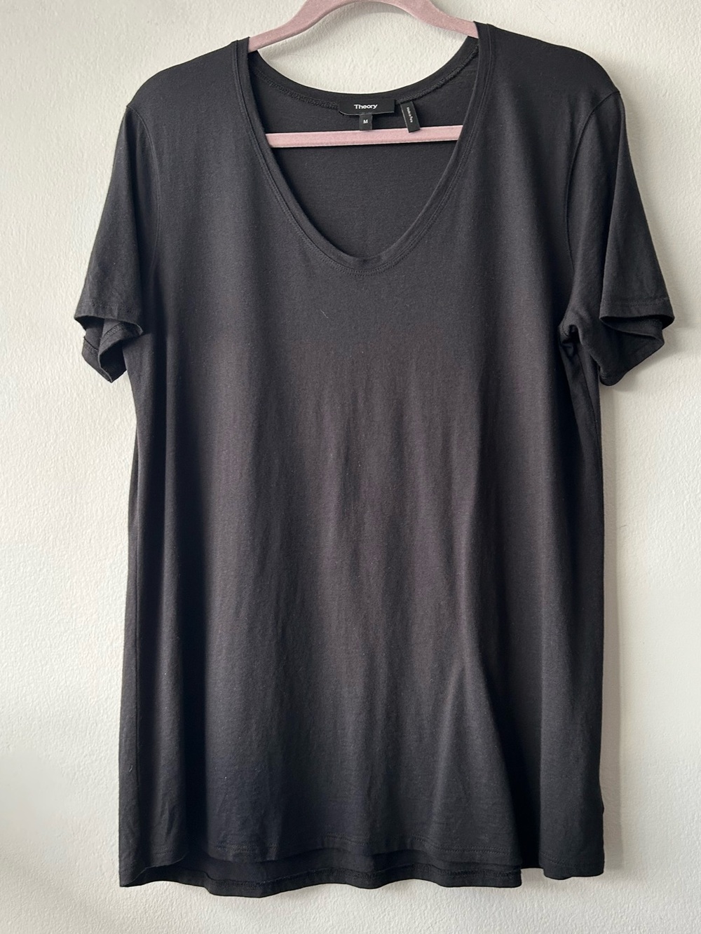 Theory Black Short Sleeve Slightly Oversized V-Neck Tee